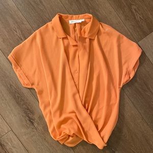 Super Light and Airy ✨ All in Favor Blouse • Small